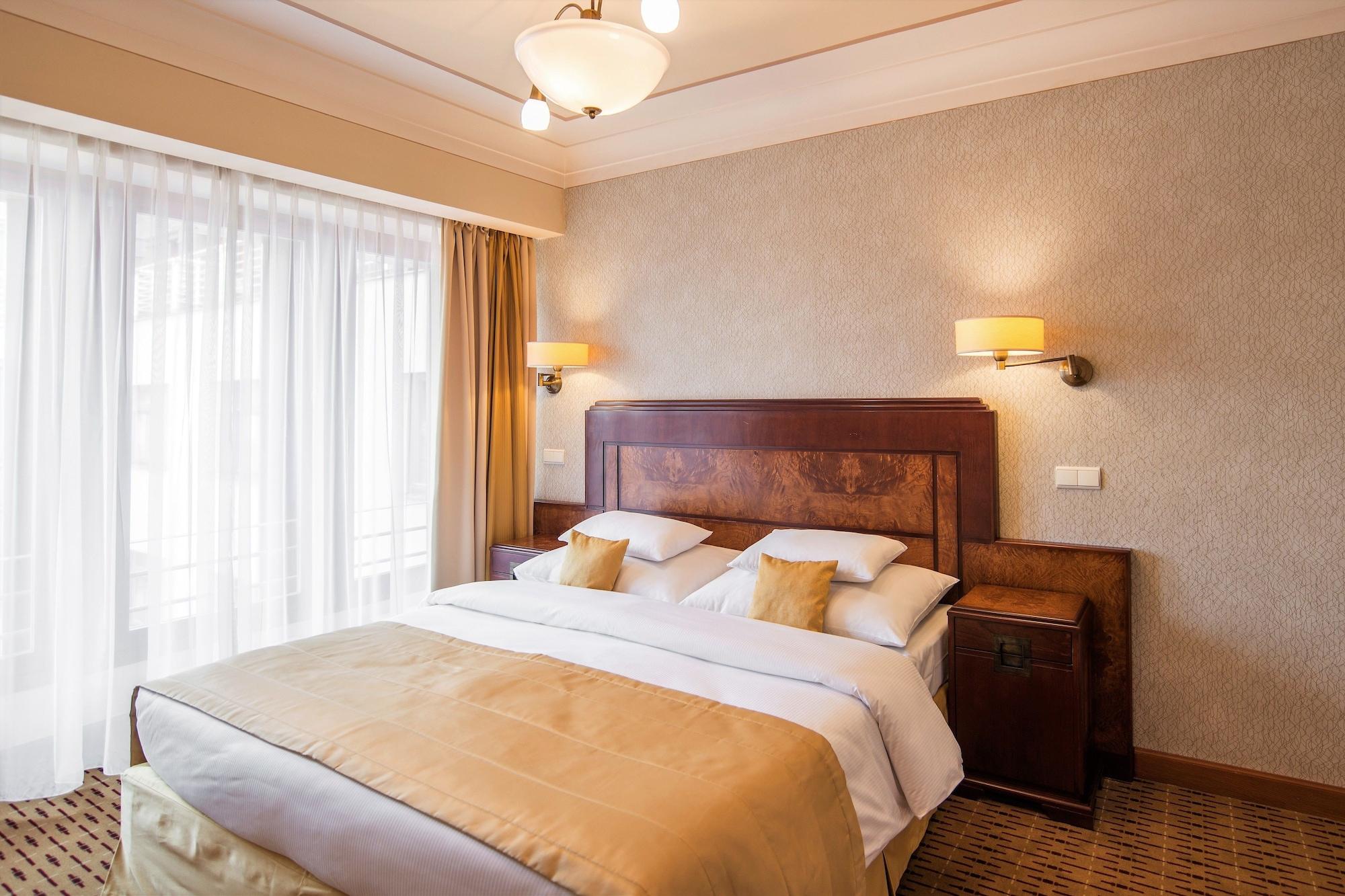 Majestic Plaza Hotel Prague Exterior photo